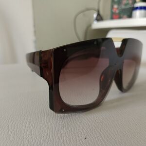 Stylish Brown Sunglasses